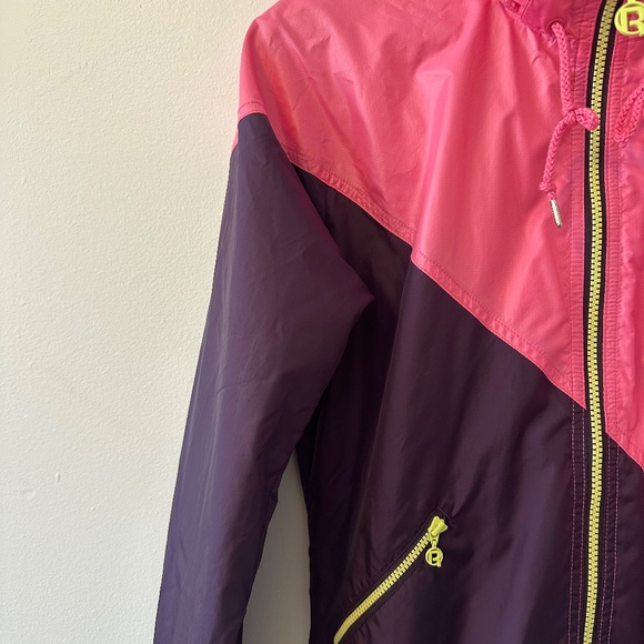 Reebok Vintage Pink and Red Zip Up Windbreaker Jacket - Picture 3 of 10